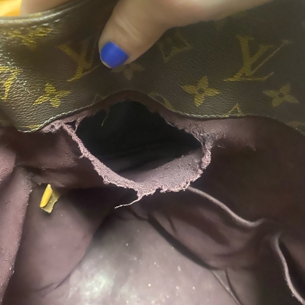 Louis Vuitton Melie - Picture 13 of 17